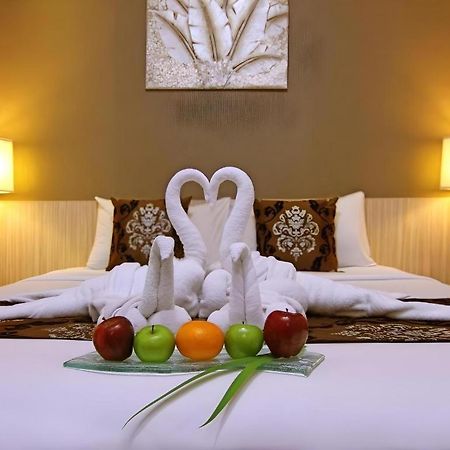 Hw Hotel Padang Dış mekan fotoğraf