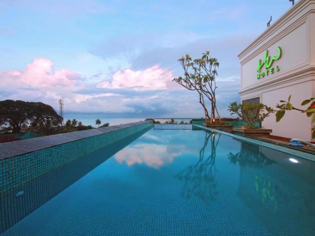 Hw Hotel Padang Dış mekan fotoğraf
