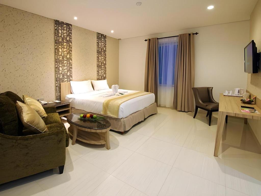 Hw Hotel Padang Dış mekan fotoğraf