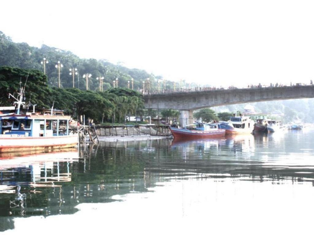 Hw Hotel Padang Dış mekan fotoğraf