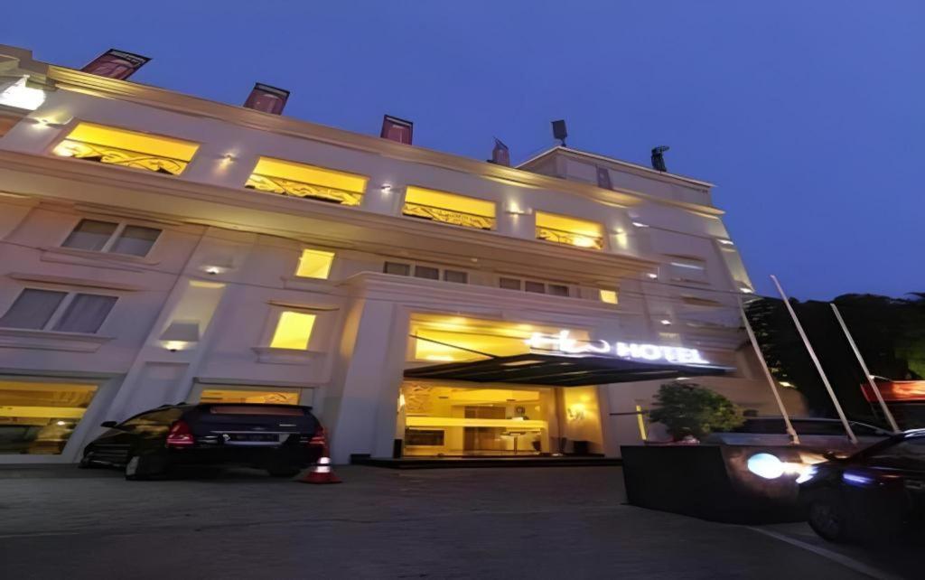 Hw Hotel Padang Dış mekan fotoğraf